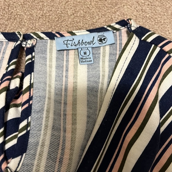 Size medium striped romper - Picture 2 of 2